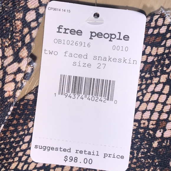 HOST β
 FREE PEOPLE Raw High-Rise 2 faced Snake Print Jean - Picture 13 of 15